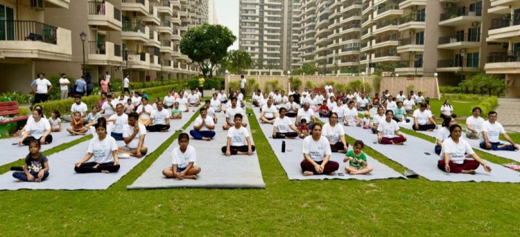 अंतरराष्ट्रीय योग दिवस पर फ़ोर्टिस ग्रेटर नोएडा द्वारा योग सत्र का आयोजन