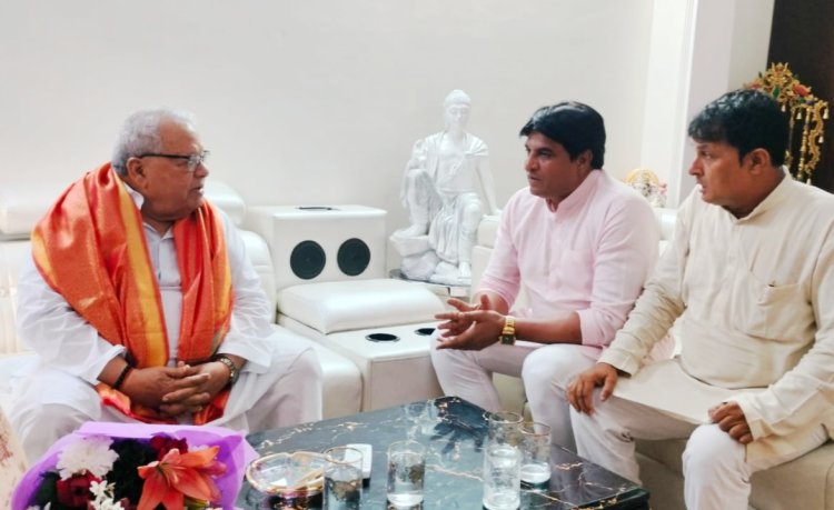 पूर्व राज्यपाल कलराज मिश्रा से मिले कुश्ती संघ के अध्यक्ष सतपाल यादव