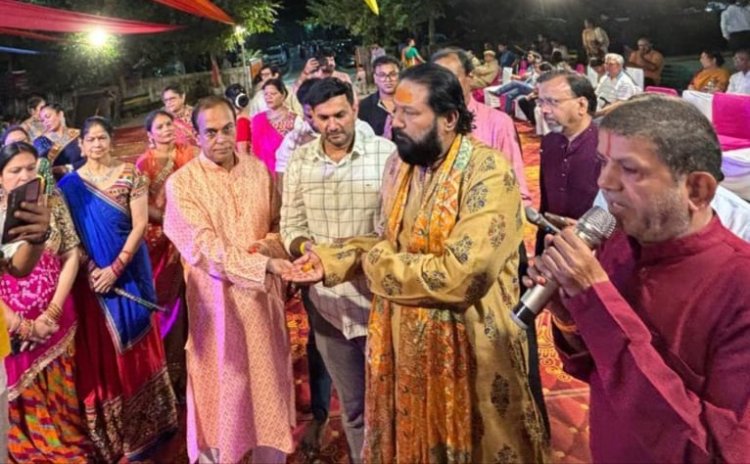 रजत विहार में दुर्गा अष्टमी उत्सव और गरबा-डांडिया-'सिंदूर' और शस्त्र पूजन का कार्यक्रम हुआ
