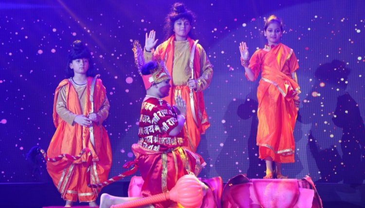 अभिमंच 2025 : संस्कार और सृजन का संगम “संस्कारों का आधार ही सपनों को आकाश देता है