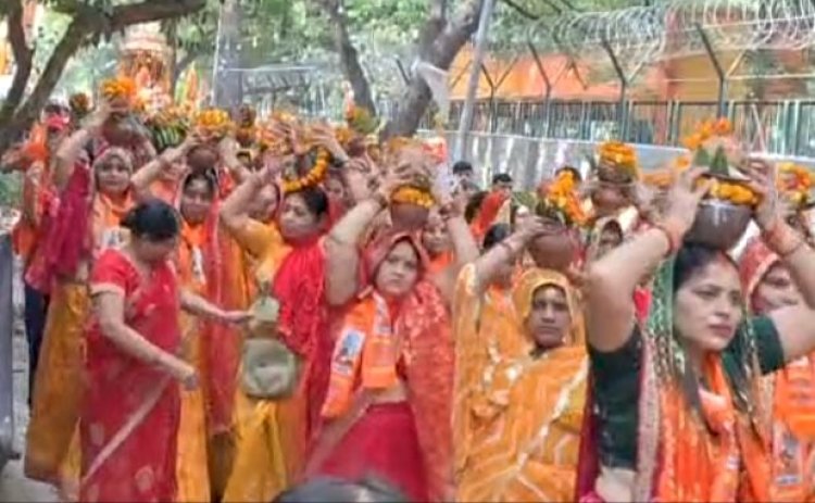 सेक्टर 82 पाकेट 12 में कलशयात्रा के साथ शुरू हुआ श्री राम कथा