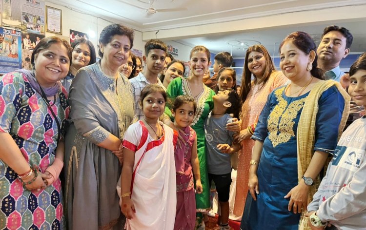 फर्स्टवन रिहैब फाउंडेशन ने हर्षोल्लास के साथ बनाया दिवाली उत्सव