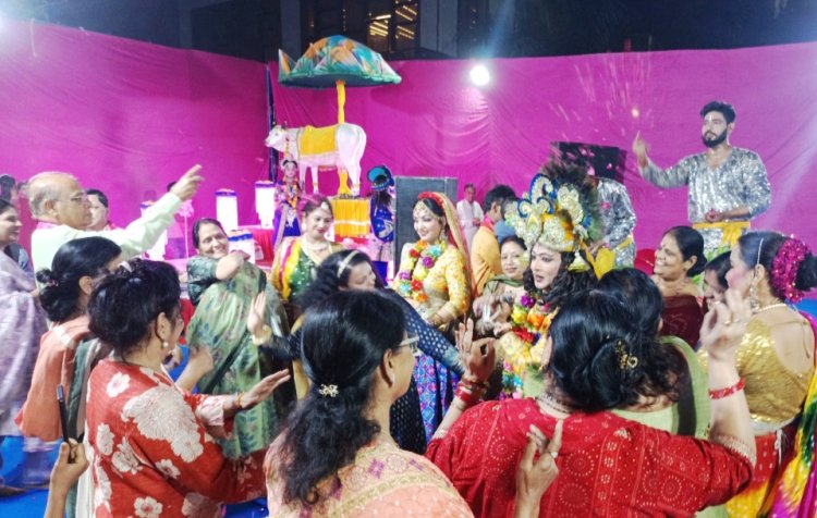 हर्षोल्लास के साथ मनाया गया गोवर्धन पर्व, भव्य झांकीयो ने सभी को मंत्र मुग्ध
