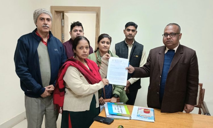 धार्मिक नगरी मथुरा में 'सनी लियोनी' के अशोभनीय कार्यक्रम पर रोक लगाने हेतु मांग