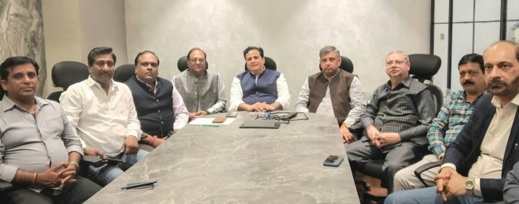 उत्तर प्रदेश उद्योग व्यापार मंडल ने की उद्योग एवं व्यापार से संबंधित मुद्दों पर बैठक