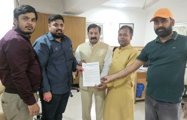 नोएडा की छवि खराब करने वाले अधिकारियों पर एफआईआर हो, भ्रष्टाचार पर लगे लगाम