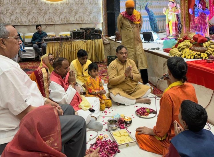 श्रीराम मित्र मंडल द्वारा माता की चौकी का भव्य आयोजन