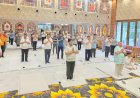 अग्रवाल मित्र मंडल संस्था ने कराया सामूहिक योगाभ्यास