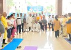 जोडियक सोसाइटी निवासियों ने किया योगाभ्यास 