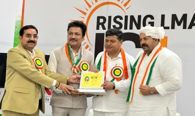 नोएडा मीडिया क्लब अध्यक्ष आलोक द्विवेदी 'राइजिंग भारत आइकन अवॉर्ड 2026' से हुए सम्मानित