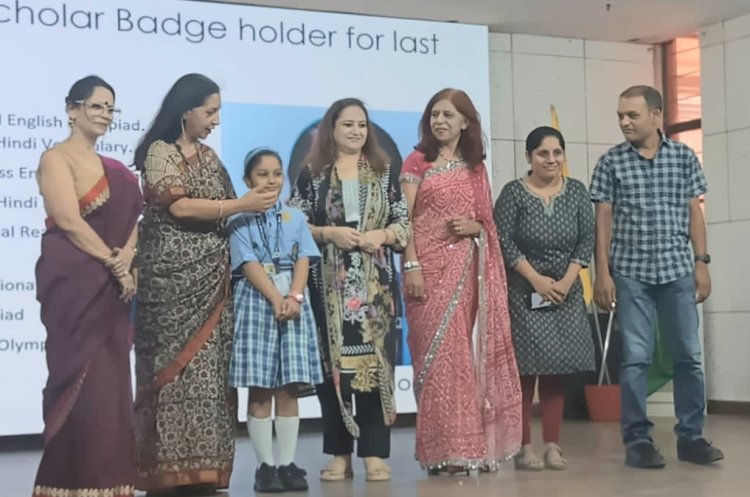 विश्व भारती पब्लिक स्कूल में हुआ माध्यमिक विभाग के मेधावी छात्रो का अलंकरण एवं पदग्रहण समारोह 