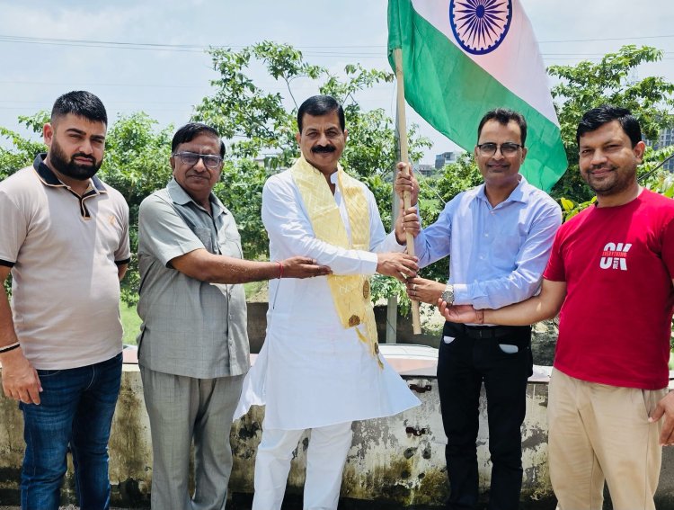 माटी से जुड़कर ही राष्ट्र मजबूत होगा : विकास जैन