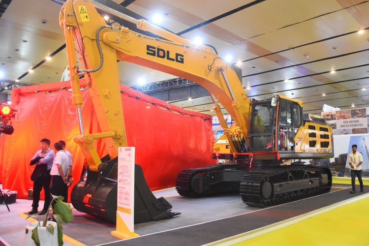 SDLG India ने इंफ्रास्ट्रक्चर और खनन क्षेत्रों के लिए डीजल और इलेक्ट्रिक कंस्ट्रक्शन इक्विपमेंट की भारत-केंद्रित रेंज की पेश