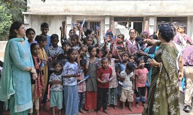 DAV स्कूल के विद्यार्थियों ने ‘YSS स्ट्रीट टू स्कूल’ के बच्चों को दिया स्वच्छता एवं ओरल हाइजीन का संदेश
