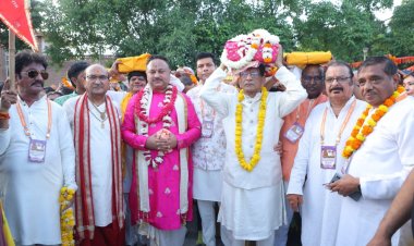 भव्य कलश यात्रा के साथ श्रीमद्भागवत कथा ज्ञान यज्ञ का शुभारंभ, 950 महिलाओं ने धारण किए कलश