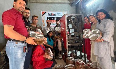हुनर से लिखी आत्मनिर्भरता की नई इबारत, दिव्यांग हाथों ने बांटी खुशियां