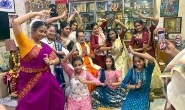 श्रद्धा और भक्ति के साथ मनाया गया विद्यारंभम् एवं घुंघरू पूजन