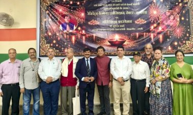 वरिष्ठ नागरिकों का किया सम्मान, 275 घरेलू सहायकों को मिठाई एवं उपहार देकर किया प्रोत्साहित: मुकेश शर्मा