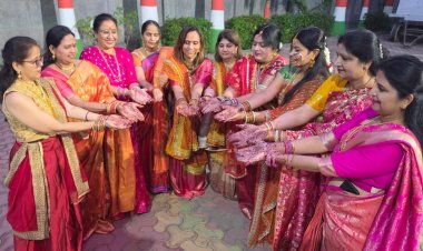सेक्टर 105 में अत्यंत भव्यता और आत्मीयता के साथ संपन्न हुआ करवा चौथ उत्सव