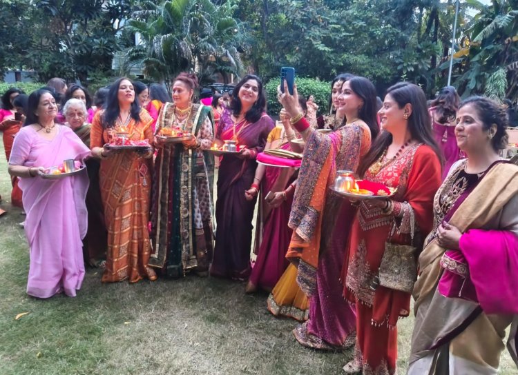 पति के अच्छे स्वास्थ्य एवं दीर्घायु के लिए महिलायों ने की पूजा -अर्चना 