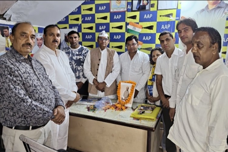 आम आदमी पार्टी गौतमबुद्धनगर ने मनाई सरदार वल्लभभाई पटेल की 151वीं जयंती